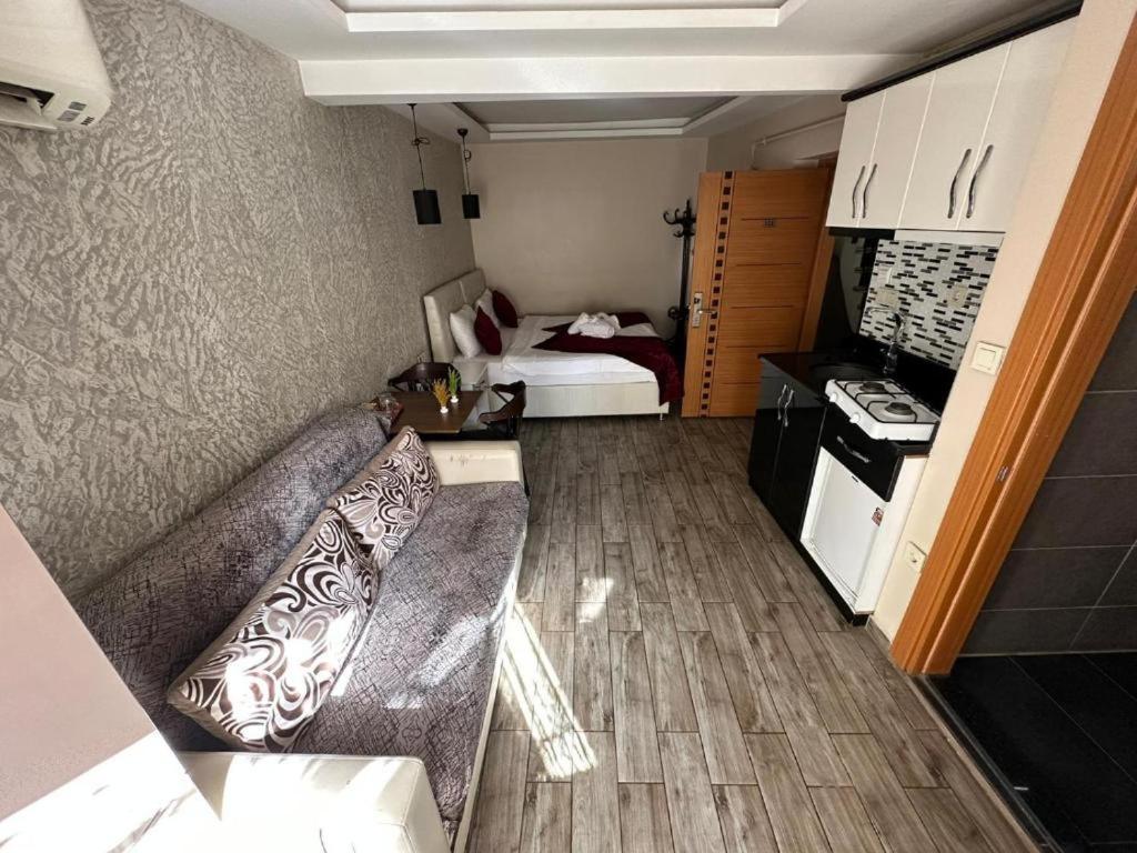 Step Suites Istanbul Exterior photo